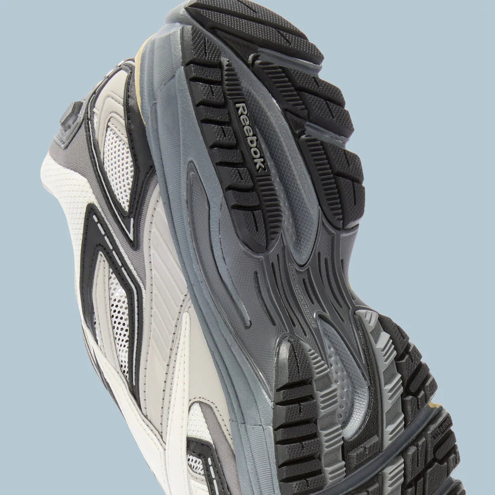 PREMIER ROAD ULTRA /reebok / tonal grey