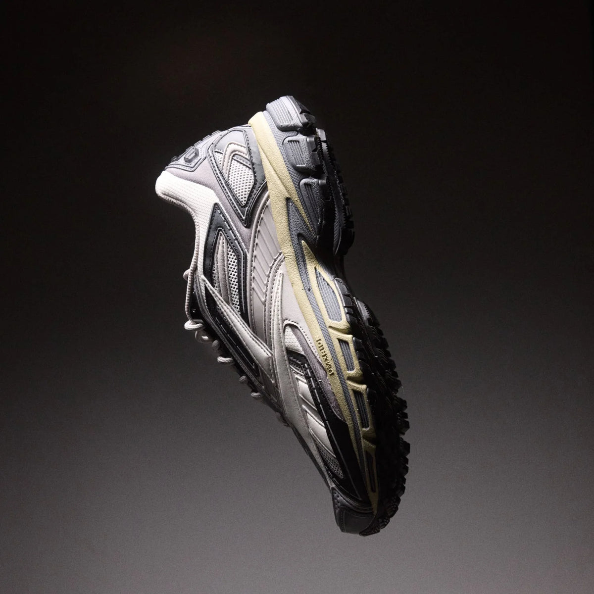 PREMIER ROAD ULTRA /reebok / tonal grey