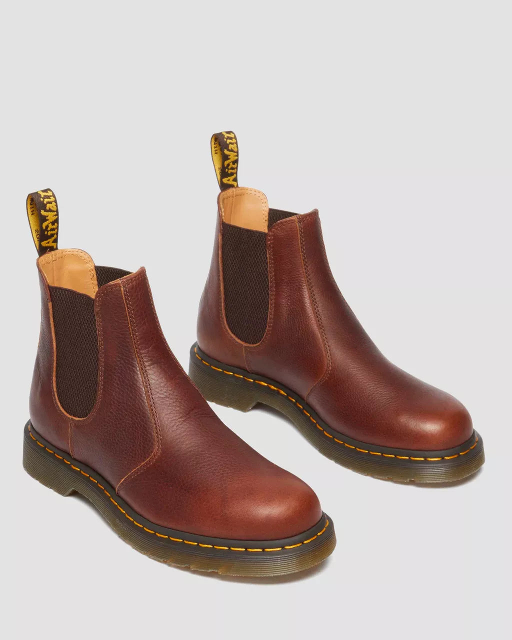 2976 Ambassador Soft Leather Chelsea Boots / DR.MARTENS