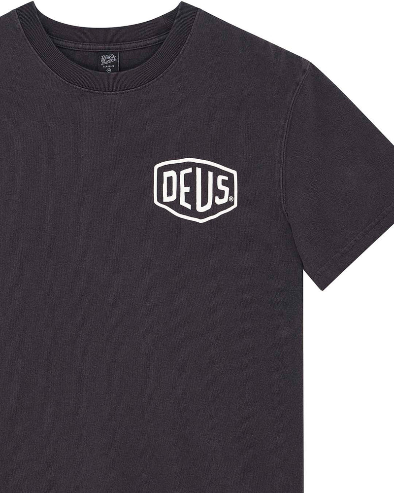 Shield Gd Tee / deus ex machina / black