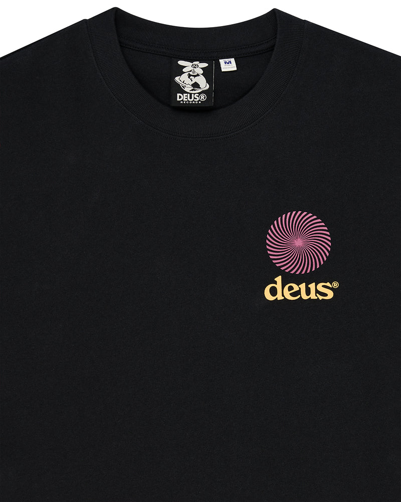Strata OS Tee / deus ex machina / black