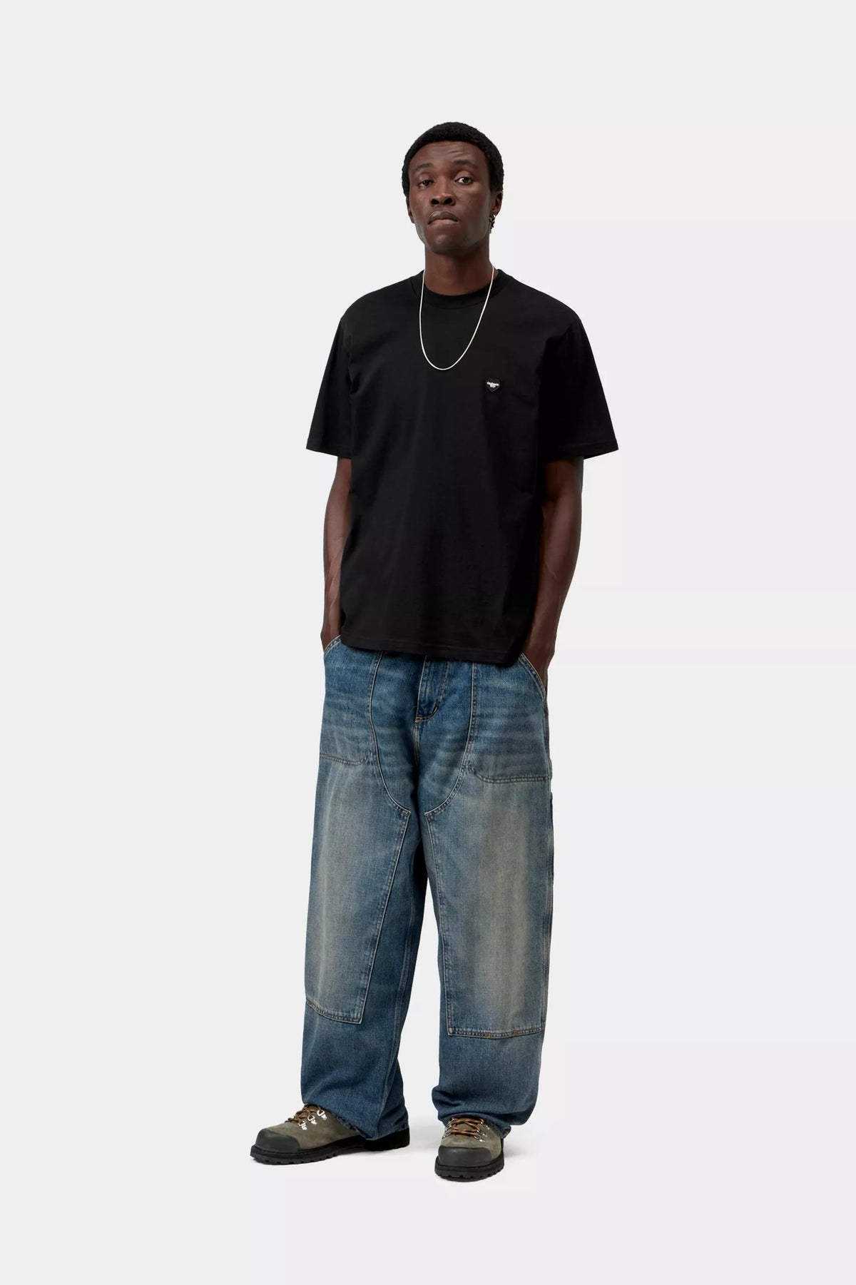 S/S Small Heart T-Shirt / carhartt wip / black