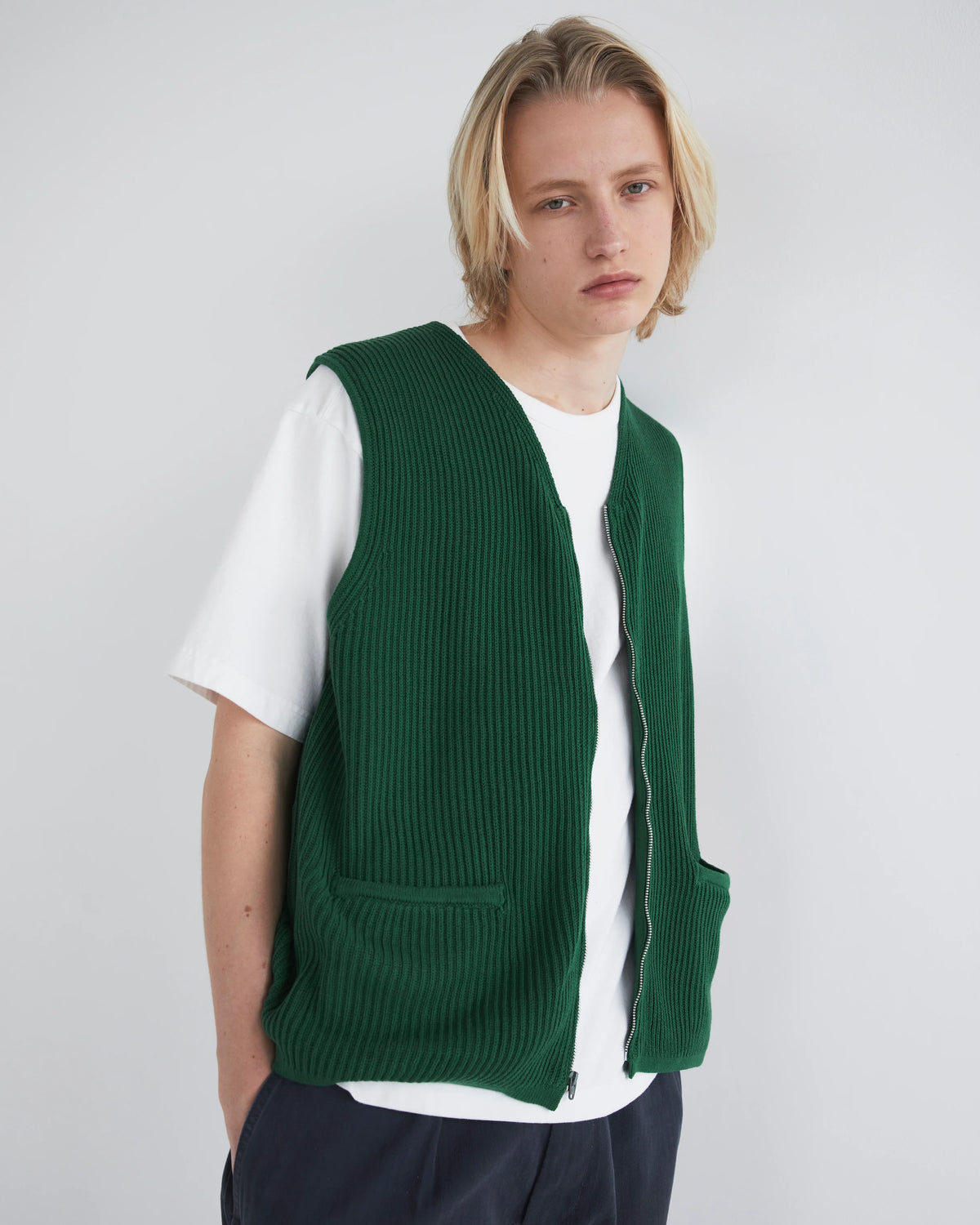 Khakis Milo Knit Vest Green / khakis